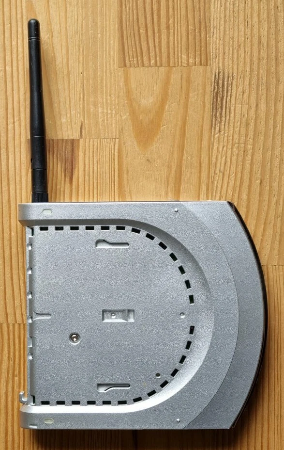 Buffalo WHR-HP-G54 High Power Wireless Router with DD-WRT Firmware NOT Asus - Image 1 of 4