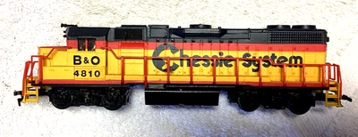TESTED!! Life-Like HO Scale GP-38 Diesel Locomotive B & O Chessie System #4810 - Image 1 of 4