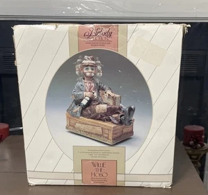 Melody in Motion Willie the Hobo handbemaltes Porzellan - Bild 1 von 9