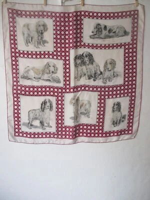 KREIER bufanda de seda blanca y roja con ilustraciones de PERRO en negro y gris dentro de 9 cuadrados Foto 1 de 4