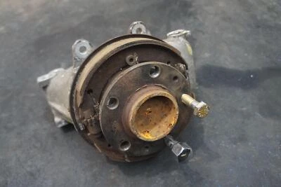 Suspensión trasera husillo izquierdo nudillo buje cojinete de rueda Ferrari Mondial 8 1982 Foto 1 de 4