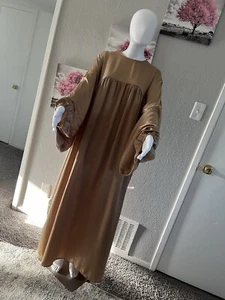 Lantern Sleeve Arabian Dress,Khimar, Niqab,Hijab, Jilbab,حجاب،نقاب,جلباب،عربی - Picture 1 of 11