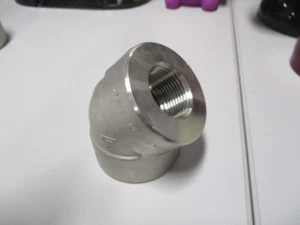ELBOW 45 DEG 304L STAINLESS STEEL 1" 6000 psi NPT - Picture 1 of 2