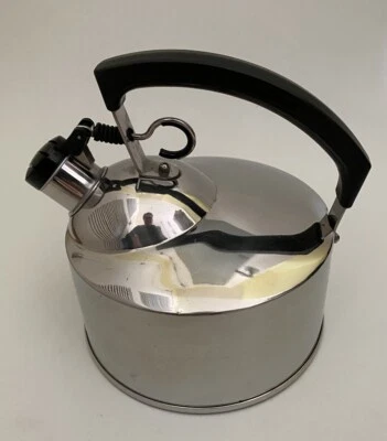 Hervidor de agua vintage Farberware 7030 de acero inoxidable de 2,5 cuartos Corea Foto 1 de 4