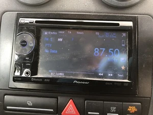 PIONEER AVH 2400BT STEREO HEAD UNIT DVD MULTIMEDIA TOUCH DISPLAY SCREEN S3 8P - Picture 1 of 5