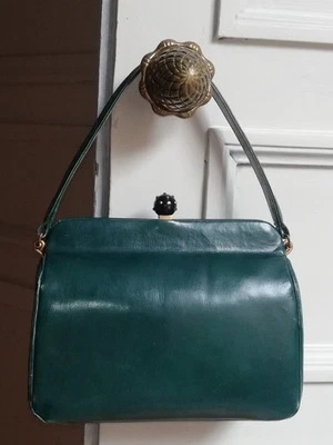 Petit sac en cuir vert  ancien année 50  couture  - Photo 1/4