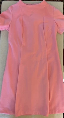 Vestido Vintage Años 70 Retro Burbuja Goma Rosa Estilo GoGo Poliéster Hecho a Mano? Foto 1 de 4