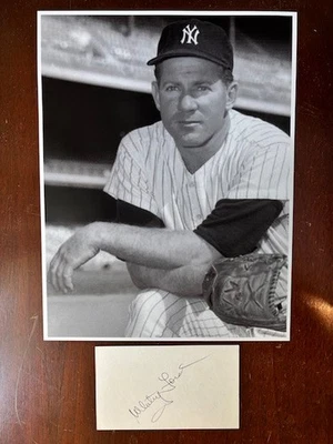 Vintage PRISTINE 3x5 Card Signed by NY Yankee Hall of Fame Pitcher, Whitey Ford - Image 1 of 4