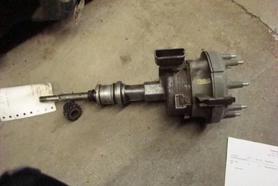 Distribuidor 8-302 California se adapta a 84 BRONCO 22347 Foto 1 de 2