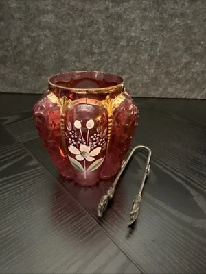 Hermosa rueda antigua de encurtido de ramita con paneles de vidrio de arándano con pinzas Foto 1 de 4