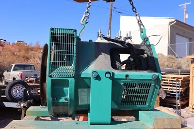 Conjunto de gerador Cummins Onan - 200-3031-16 380 trifásico 380 v - Imagem 1 de 4