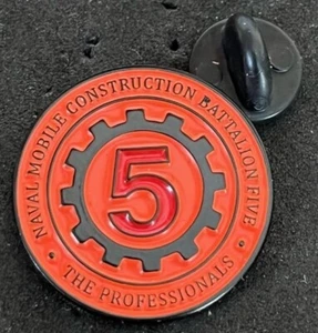 NMCB 5 ~ THE PROFESSIONALS ~ LAPEL PIN ~ 24 MM ~ Rubber Clutch - Picture 1 of 1