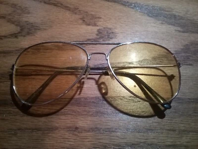 Gafas de sol OWL Aviator con marco plateado lentes amarillas Foto 1 de 3