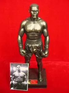 Figura de edición limitada de Mike Tyson modelo de boxeo Legends Forever First - Imagen 1 de 1