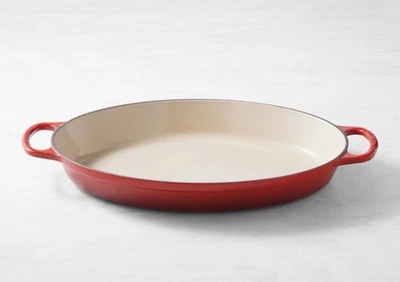 Panadero gratinado ovalado de hierro fundido esmaltado Le Creuset Signature. Color rojo 1 Qt. Nuevo en caja Foto 1 de 2