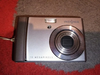 Câmera Digital Insignia NS-DSC1110A 10.0MP - Prata Testada e Funciona - Imagem 1 de 4