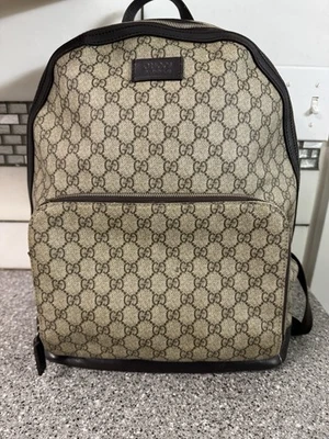AUTÉNTICA MOCHILA GRANDE GUCCI GG SUPREME 406370 Cuero Gamuza Negro/Beige Foto 1 de 4