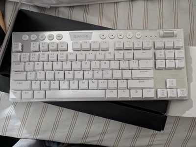 Redragon K621 Horus TKL Wireless BLUETOOTH RGB  White Keyboard - Image 1 of 4