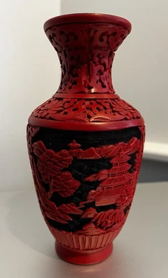 "Florero de cinabrio chino vintage lacado negro intrincadas flores talladas a mano 7""" Foto 1 de 4