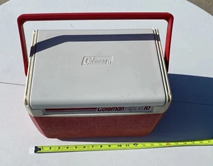 COLEMAN FlipLid 10 Red Cooler Model 5210 Made In USA Insulated Cold Ice Vintage - Picture 1 of 5