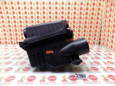 HYUNDAI ELANTRA 2011-2016 FILTRO DE AIRE CAJA MONTAJE 28110-3X300 OEM Foto 1 de 4