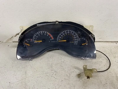 1994 Pontiac Grand Prix 3.1L A/T cluster speedometer tach gauges panel oem  - Image 1 of 4