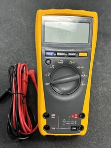 Fluke 179 True RMS Digital Multimeter with Leads OPEN BOX - Picture 1 of 8