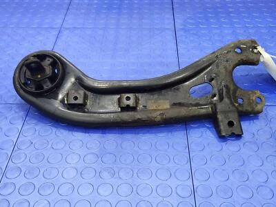 Braço traseiro inferior traseiro 13-14 Hyundai Santa Fe Sport AWD lado direito do passageiro - Imagem 1 de 4