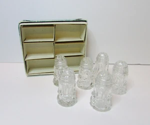 Vintage Klarglas einzelne Salz und Pfefferstreuer 3 passende Sets 2 Zoll hoch - Bild 1 von 12