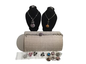 Snap Jewelry Lot of 15 Charms - 2 Necklaces - 1 Toggle Bracelet - Picture 1 of 7