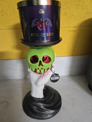 Candelabro Evil Queen y vela de 3 mechas  Foto 1 de 2