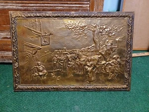 Vintage Repoussé Latón Pub Escena Pared Colgante Madera 20x13 Tinderbox Carbón Scuttle - Imagen 1 de 12