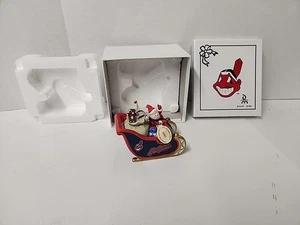 Danbury Mint Cleveland Indians 2009 MLB Trineo de Papá Noel Adorno de Navidad Raro - Imagen 1 de 9