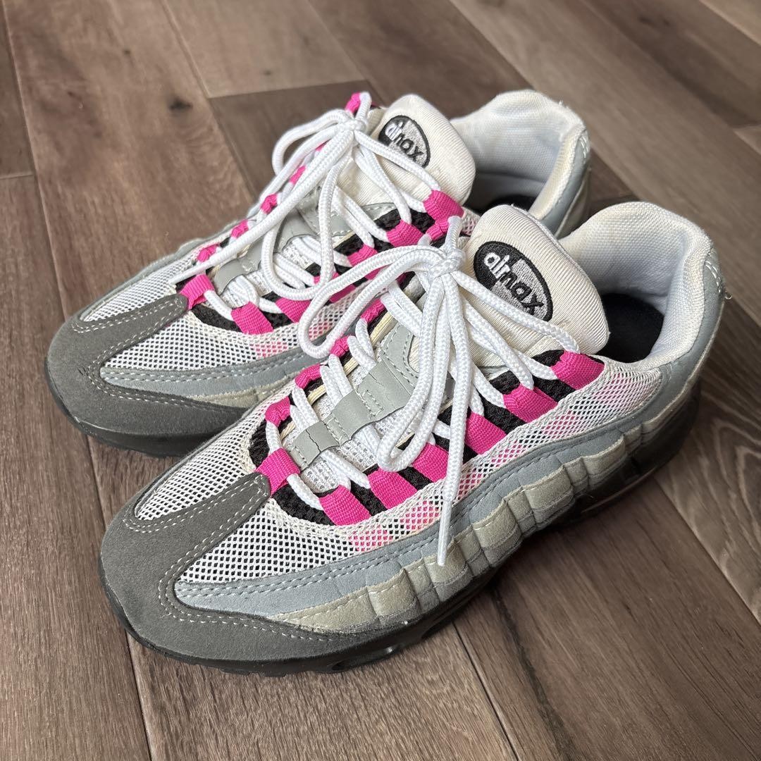 Nike Air Max 95 Pink Foam for Sale | Authenticity Guaranteed Nike Air Max 95 Pink Foam for Sale | Authenticity Guaranteed