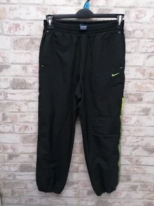 Nike Boys Black And Green Tracksuit Bottoms Size UK 13-15 Years XL. 158-170  - Picture 1 of 10