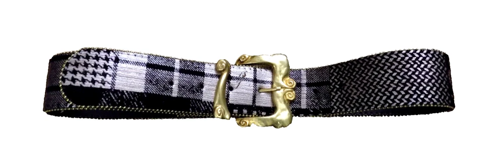 Винтажный канадский широкий художественный пояс Century с фиолетово-черной декоративной золотой пряжкой в клетку с узором пейсли - Изображение 1 из 4