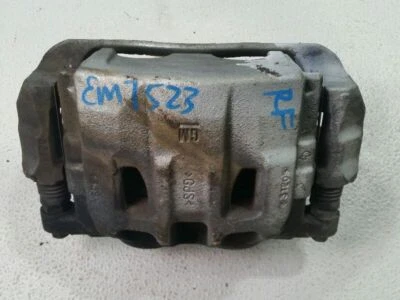 Pinza de freno de disco delantera derecha usada se adapta a: Cadillac Srx 2013 delantera derecha gr Foto 1 de 4