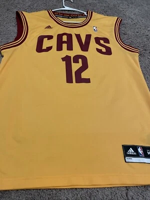 Camiseta deportiva Cleveland Cavalier Adidas para hombre #12 Joe Harris Foto 1 de 4