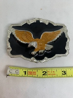 Fivela de cinto vintage esmalte preto grande águia voadora americana patriótica EUA - Imagem 1 de 2