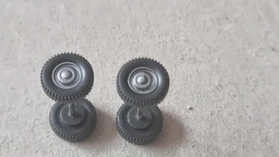 Lot 1541 zwei Achsen mit Rädern für Pkw von Wiking in 1:87 aus Sammlung - Bild 1 von 2