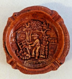 Kultura | Souvenir Carpentry Ashtray from the Philippines - Picture 1 of 8