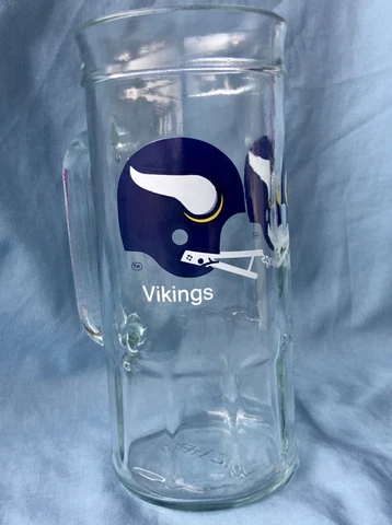 Vintage 70s Fisher Peanuts MN Vikings Helmet Glass Mug Stein Cover