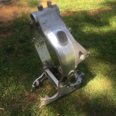 99-07 Suzuki Hayabusa GSXR 1300 2003 cuadro principal carrocería chasis recto EZ #0227 Foto 1 de 4