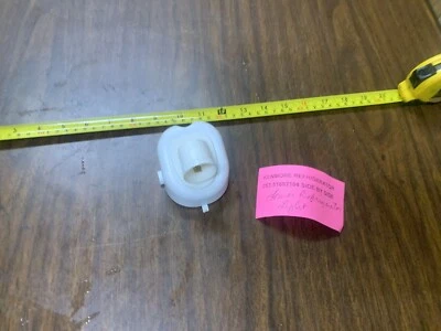 KENMORE REFRIGERADOR 253.51692104 Enchufe de luz inferior Foto 1 de 4