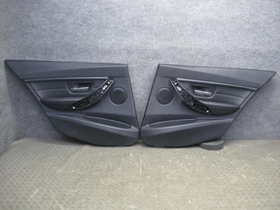 12-18 BMW F30 F31 SERIE 3 PUERTA TRASERA INTERIOR EMBELLECEDOR PANEL CONJUNTO NEGRO OEM Foto 1 de 4