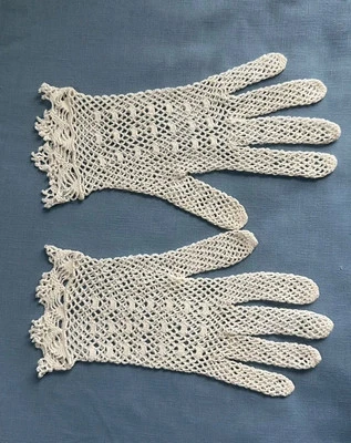 Guantes de encaje de ganchillo antiguos eduardianos franceses hechos a mano para damas talla S-M Foto 1 de 4