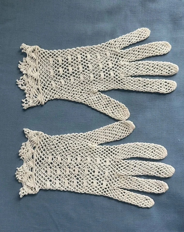 Guantes de encaje de ganchillo antiguos eduardianos franceses hechos a mano para damas talla S-M Foto 1 de 4