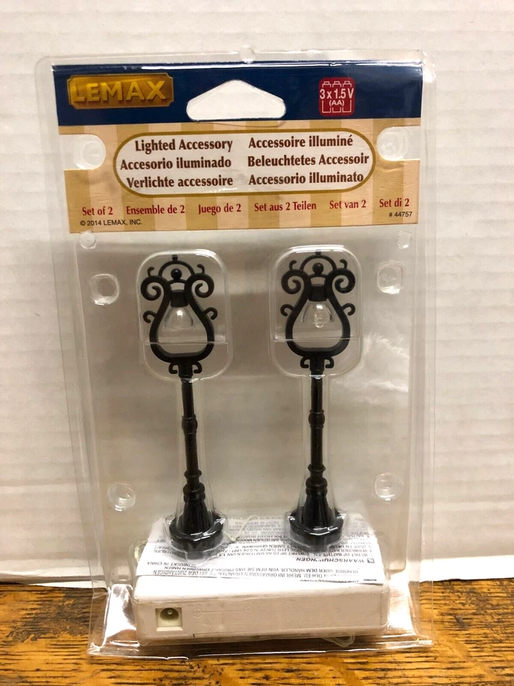 Par de farolas parisinas LEMAX #44757 accesorio iluminado 4,5 V - NUEVO Foto 1 de 1
