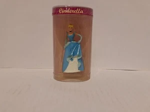 Figurina vintage Disney’s Princess Cenerentola fatta a mano 3” nuova con scatola - Foto 1 di 5