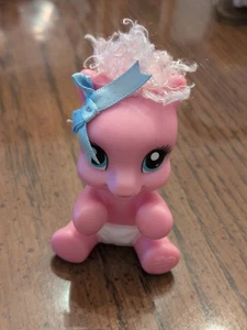 2008 My Little Pony 3" Baby Pinkie Pie Feeding Time G3 Newborn Cuties Hasbro - Bild 1 von 7